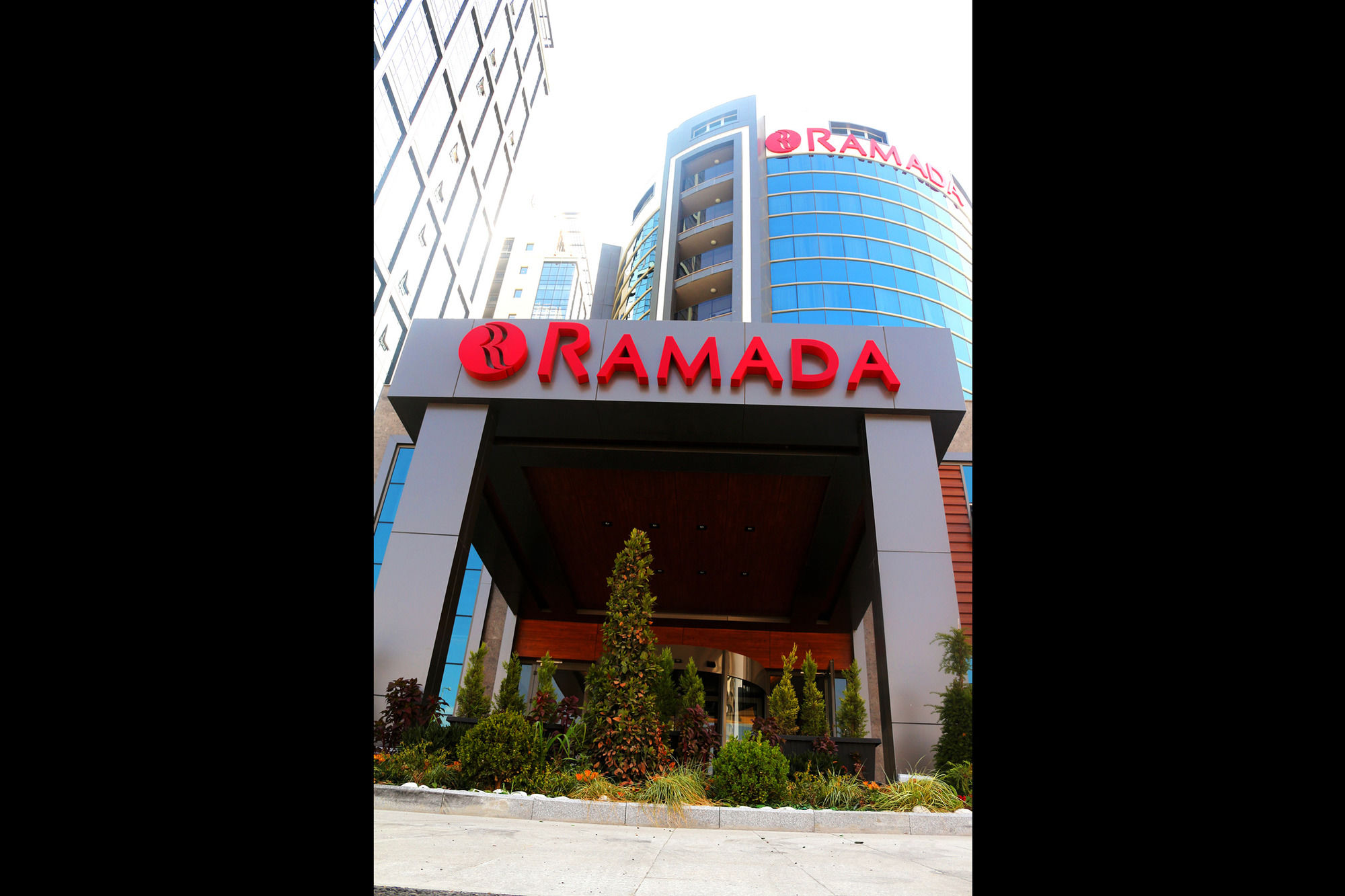 Ramada By Wyndham Nilufer Bursa Hotel Exterior photo